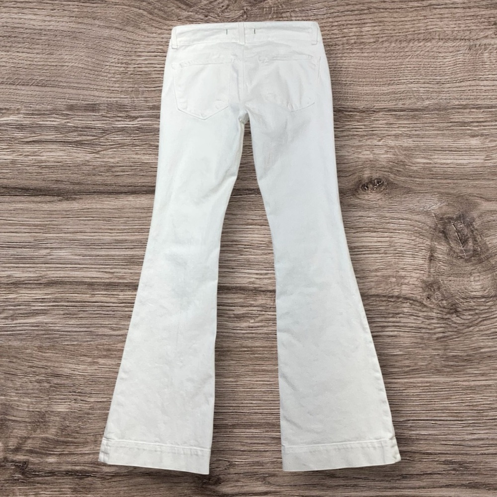J Brand Love Story White Flared Jeans Sz 27 - Picture 3 of 8